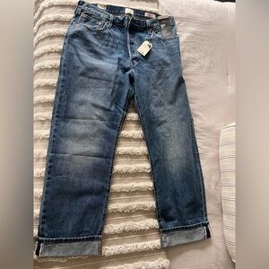 Never Worn!! Levi's 501 90s Straight Fit women’s Denim